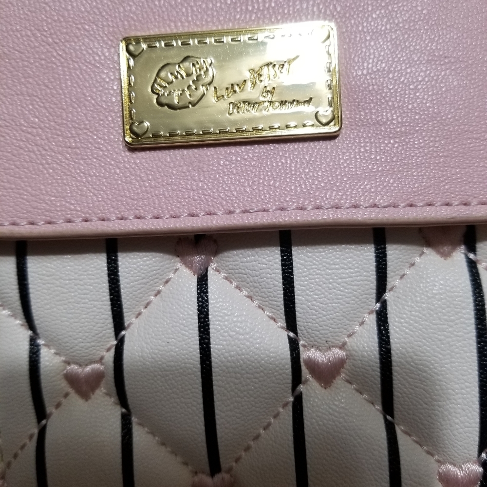 Betsy Johnson Cell phone purse